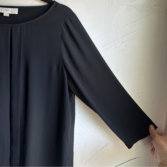 Ann Taylor LOFT Black Sheer‎ Flowy Blouse Sz M Minimalist Elevated Basic Goth - Picture 9 of 9